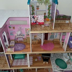 Rosewood mansion dollhouse